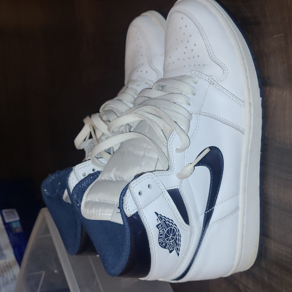 Good condition Pre-owned Nike Jordan 1 RetroMetallic Navy (2016) - Picture 2 of 8